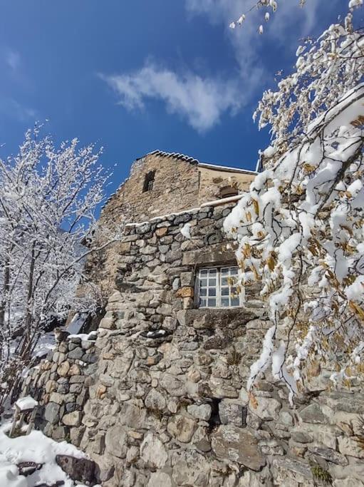 Chambre Ou Gite Dans Une Maison De Montagne - De Suzon A Zelie Entraigues  외부 사진