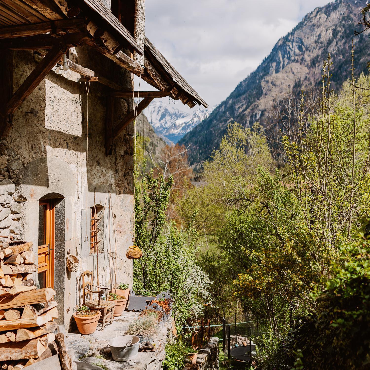 Chambre Ou Gite Dans Une Maison De Montagne - De Suzon A Zelie Entraigues  외부 사진